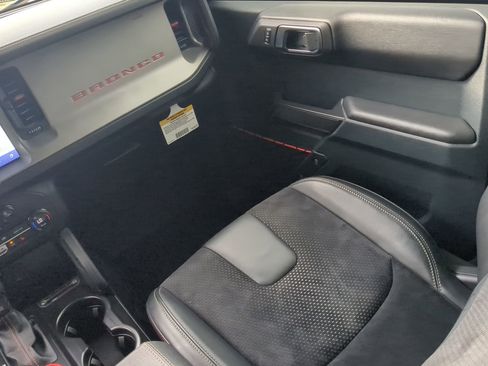 Used 2024 Ford Bronco Raptor w/ Interior Carbon Fiber Pack 6 image 45