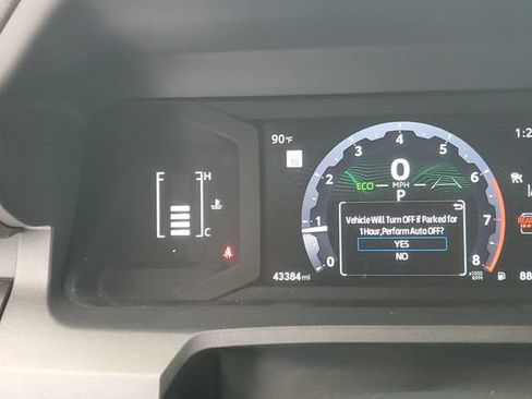 Used 2025 Toyota 4Runner SR5 AWD/4WD image 25