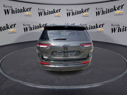 Used 2023 Jeep Grand Cherokee L Limited w/ Luxury Tech Group II image 7