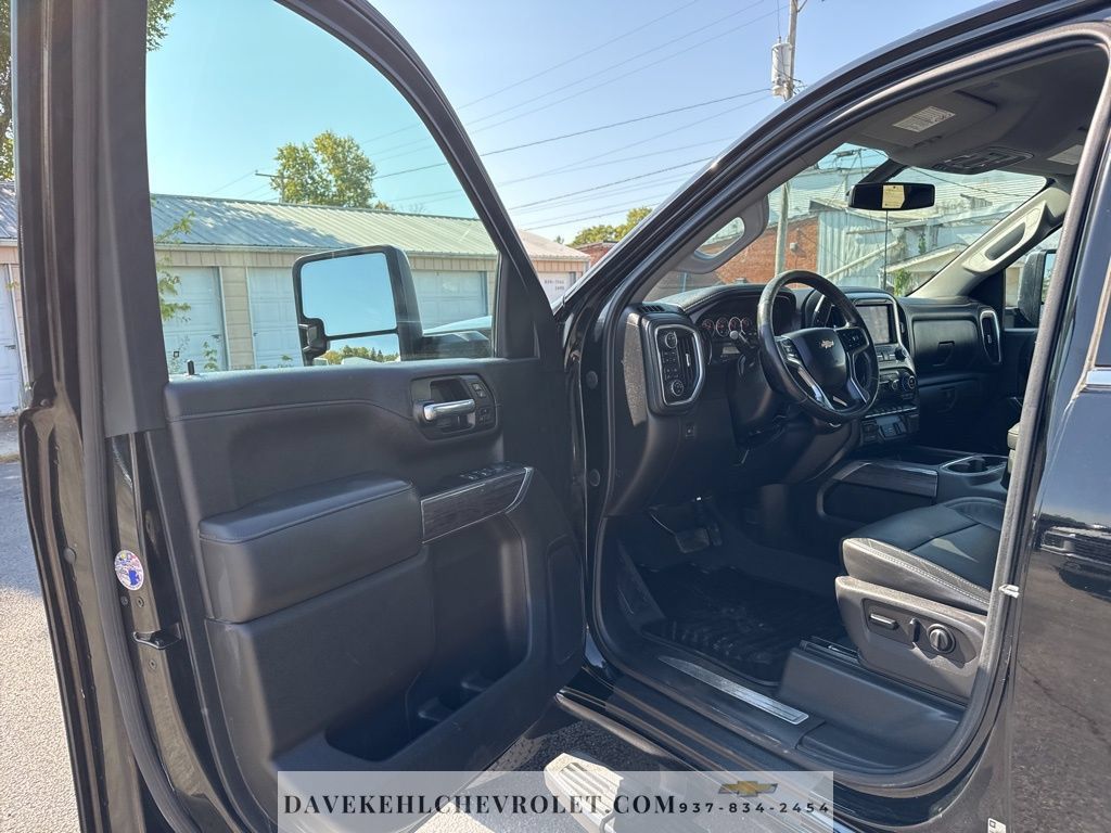 Used 2020 Chevrolet Silverado 2500 LTZ w/ LTZ Convenience Package AWD/4WD image 15