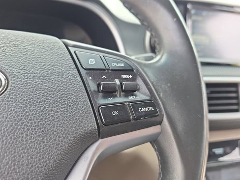 Used 2020 Hyundai Tucson Sport FWD image 34