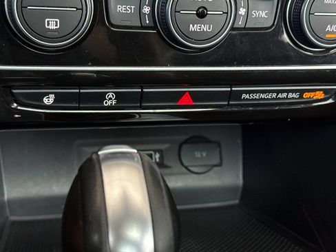 Used 2019 Volkswagen Atlas SEL AWD/4WD image 31