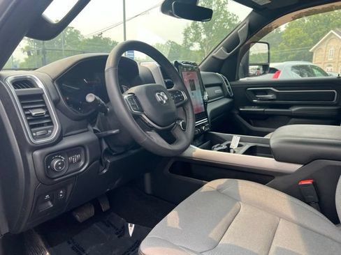 Used 2025 RAM 1500 Big Horn AWD/4WD image 2