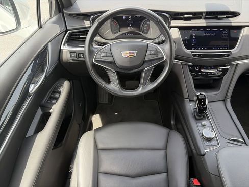 Used 2023 Cadillac XT5 Premium Luxury w/ Technology Package FWD image 15