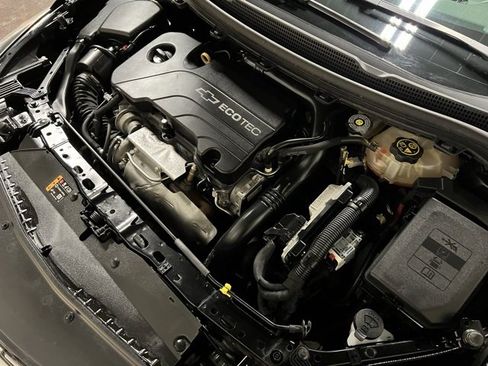 Used 2017 Chevrolet Cruze Premier image 43