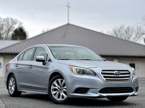 Used 2015 Subaru Legacy 2.5i Premium w/ Moonroof Package image 3