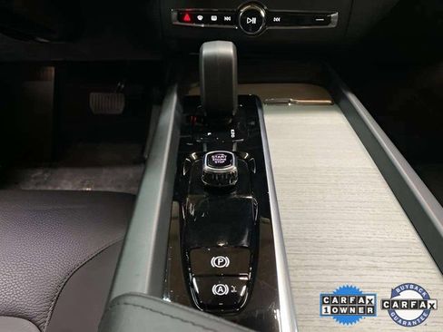 Used 2025 Volvo XC60 B5 Plus image 44