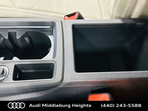 Certified 2025 Audi Q3 2.0T Premium w/ Convenience Package image 23