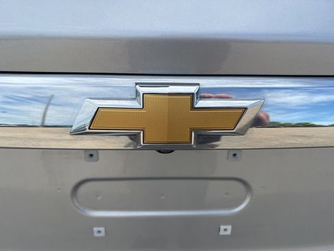 Used 2019 Chevrolet Traverse LS w/ LPO, Floor Liner Package AWD/4WD image 32