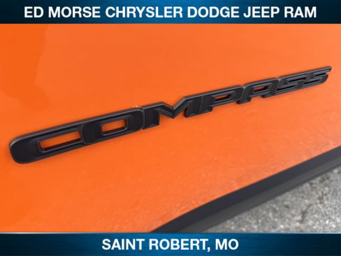 New 2026 Jeep Compass Trailhawk w/ Sun, Sound & Navigation Group AWD/4WD image 10