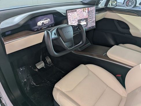 Used 2023 Tesla Model X AWD/4WD image 10