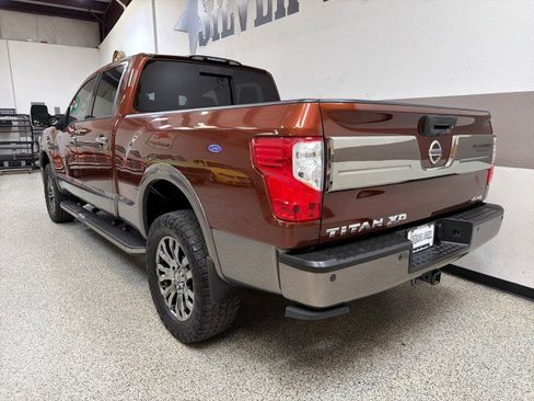 Used 2018 Nissan Titan Platinum Reserve w/ Platinum Utility Package image 7