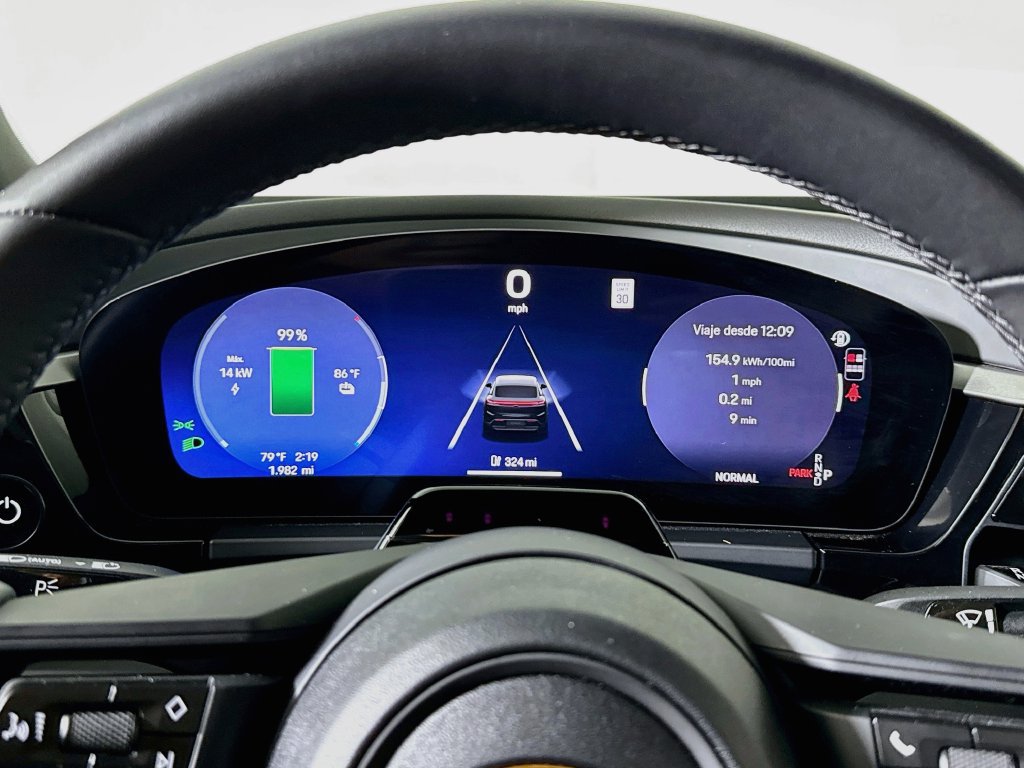 Certified 2026 Porsche Macan Electric RWD image 13