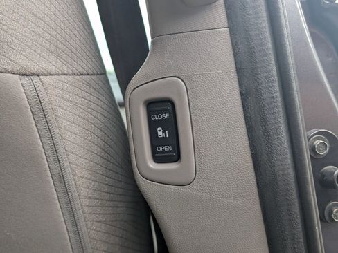 Used 2014 Honda Odyssey EX image 20