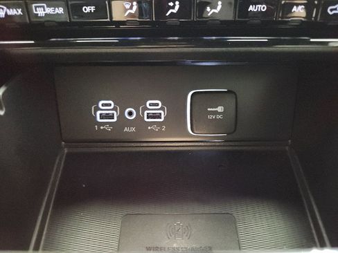 Used 2023 Jeep Grand Cherokee Altitude image 23