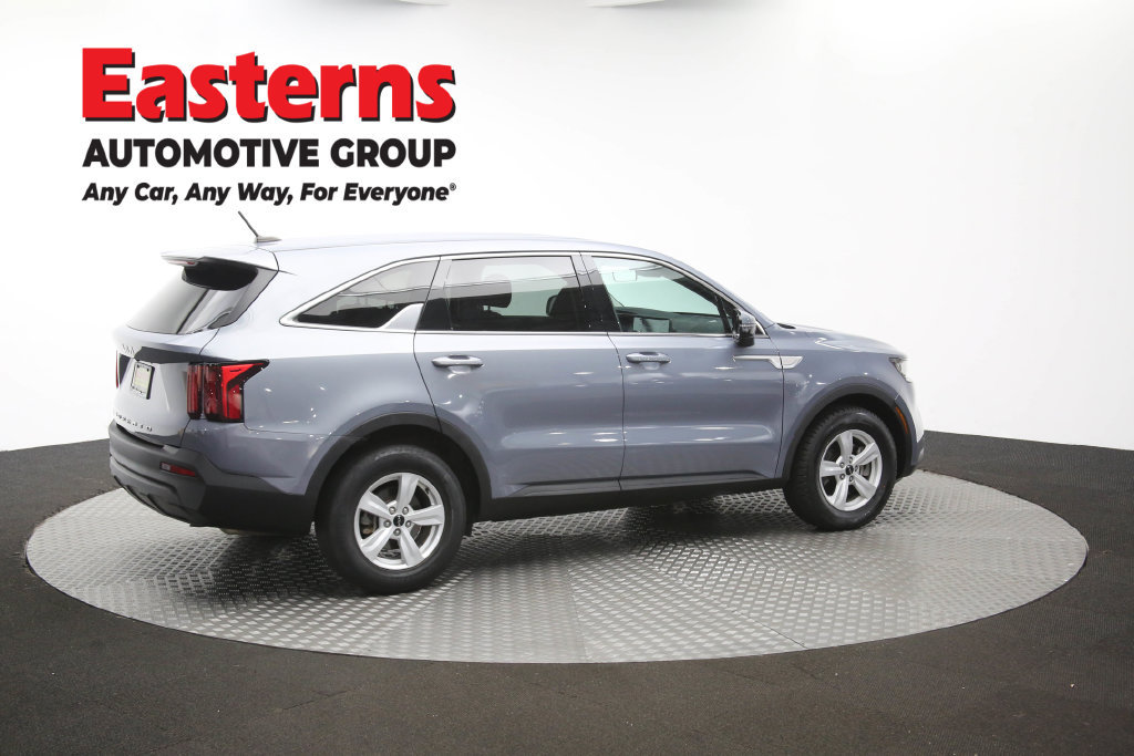 Used 2022 Kia Sorento LX FWD image 41