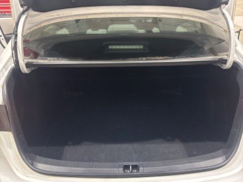 Used 2022 Toyota Corolla LE image 47