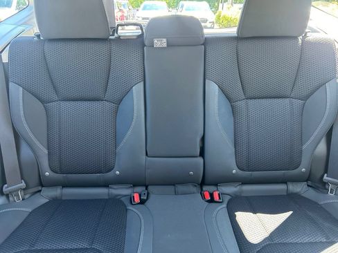 Used 2023 Subaru Forester Premium AWD/4WD image 34
