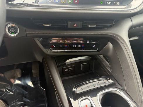 Used 2022 Buick Envision Preferred FWD image 32