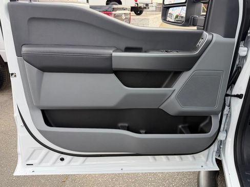 Used 2025 Ford F550 4x4 Crew Cab Super Duty w/ Ambulance Prep Package image 27