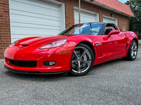 Used 2012 Chevrolet Corvette Grand Sport w/ 2LT Preferred Equipment Group RWD image 6