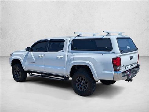 Used 2023 Toyota Tacoma SR5 AWD/4WD image 7
