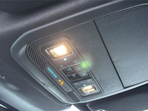 Used 2025 Ford Explorer Platinum w/ Ultimate Package image 22