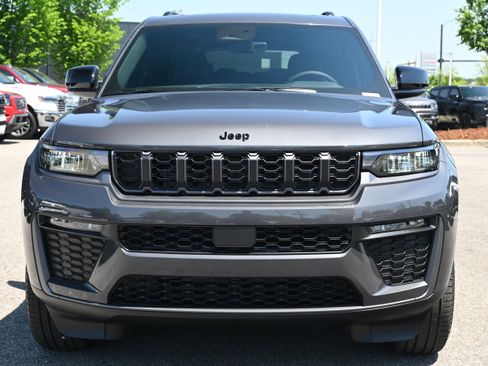 New 2026 Jeep Grand Cherokee L Limited AWD/4WD image 3