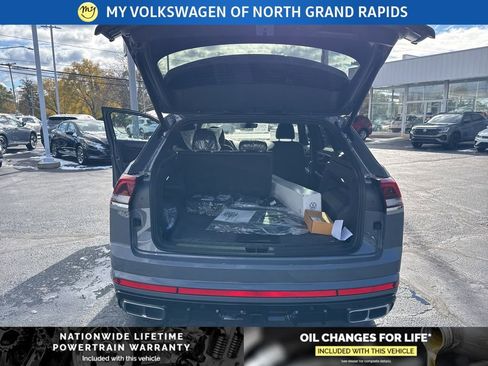 New 2026 Volkswagen Atlas Cross Sport SEL Premium R-Line AWD/4WD image 23