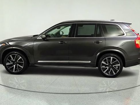 Certified 2023 Volvo XC90 B5 Plus w/ Protection Package Premier AWD/4WD image 4
