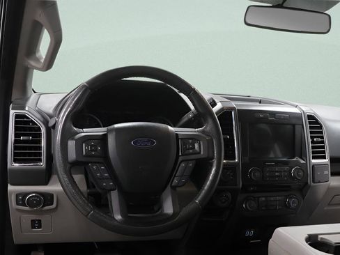 Used 2016 Ford F150 XLT w/ Equipment Group 302A Luxury AWD/4WD image 9