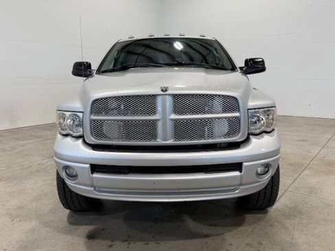 Used 2005 Dodge Ram 3500 Truck SLT AWD/4WD image 3