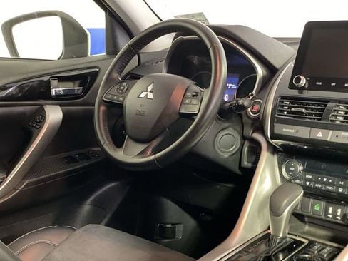 Used 2022 Mitsubishi Eclipse Cross SE image 10