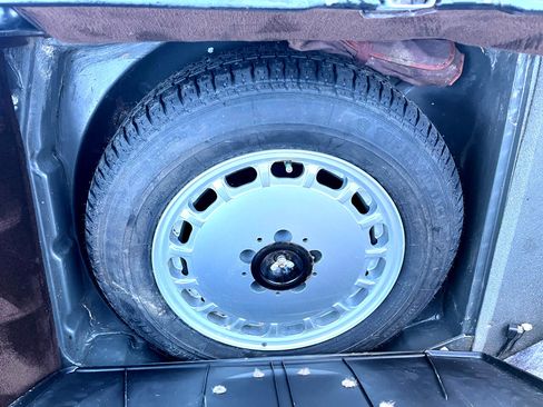 Used 1987 Mercedes-Benz 560 SL image 43