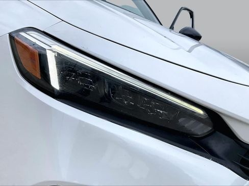 Used 2022 Honda Civic Sport image 28