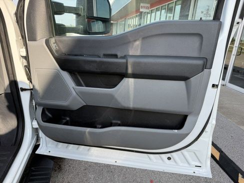 Used 2023 Ford F550 4x4 Regular Cab Super Duty image 18