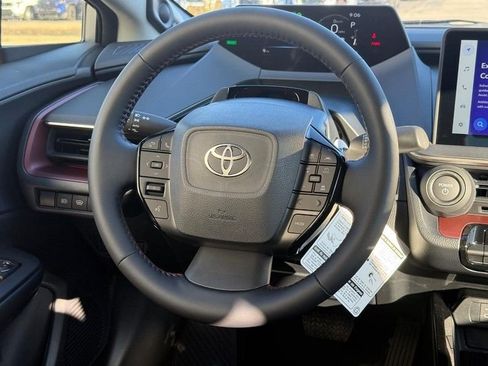 New 2026 Toyota Prius Plug-In Hybrid FWD image 8
