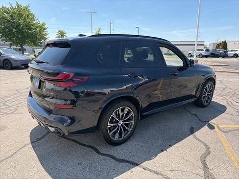 Used 2024 BMW X5 xDrive40i w/ M Sport Package AWD/4WD image 3