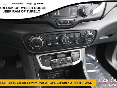Used 2023 GMC Terrain SLT w/ LPO, Floor Liner Package AWD/4WD image 24