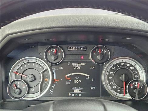Used 2020 RAM 1500 Classic SLT w/ Luxury Group AWD/4WD image 13