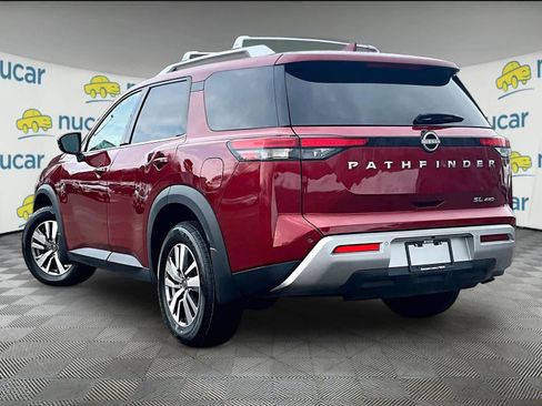 Used 2023 Nissan Pathfinder SL image 4