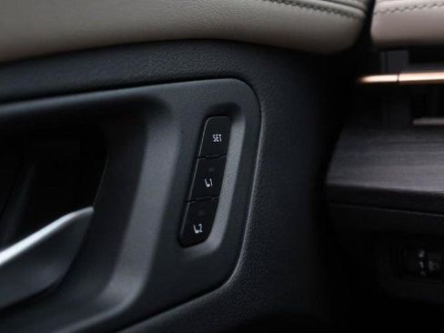 Certified 2023 Nissan Ariya FWD image 17