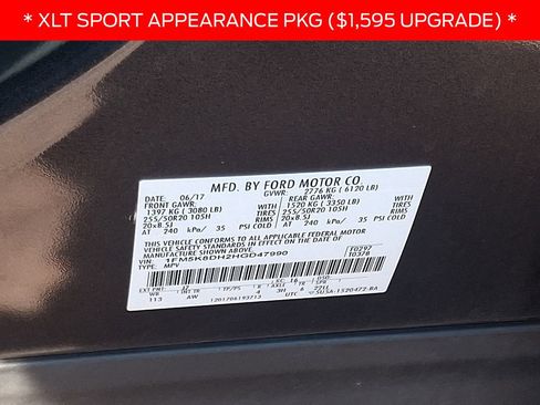 Used 2017 Ford Explorer XLT w/ Equipment Group 202A AWD/4WD image 29