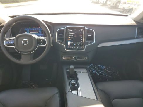 Certified 2024 Volvo XC90 B5 Core w/ Climate Package AWD/4WD image 13