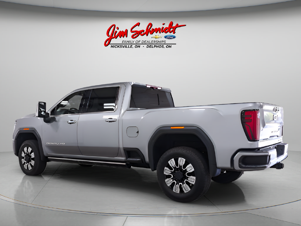 Used 2024 GMC Sierra 2500 Denali w/ Technology Package AWD/4WD image 4