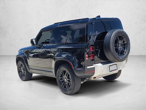 Used 2023 Land Rover Defender 90 S image 8