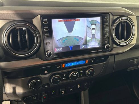 Used 2021 Toyota Tacoma TRD Pro AWD/4WD image 15