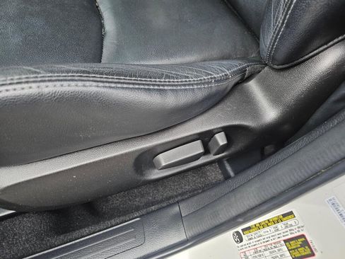 Used 2012 MAZDA MAZDA3 i Grand Touring w/ Tech Pkg FWD image 23
