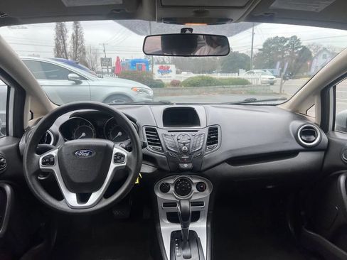 Used 2019 Ford Fiesta SE image 26