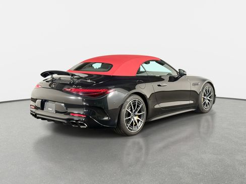 Used 2022 Mercedes-Benz SL 63 AMG 4MATIC image 3